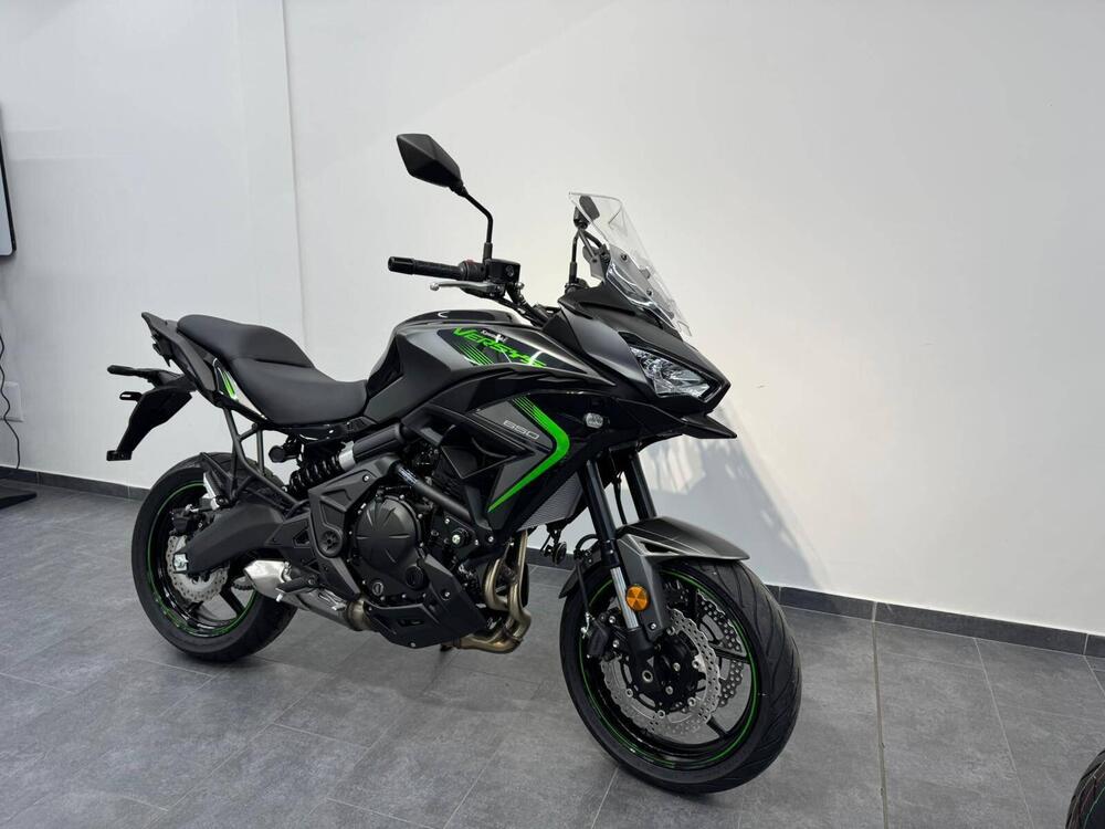 Kawasaki Versys 650 (2021 - 24) (3)