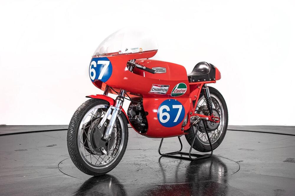 Aermacchi Harley-Davidson 350 Ala d'oro (2)