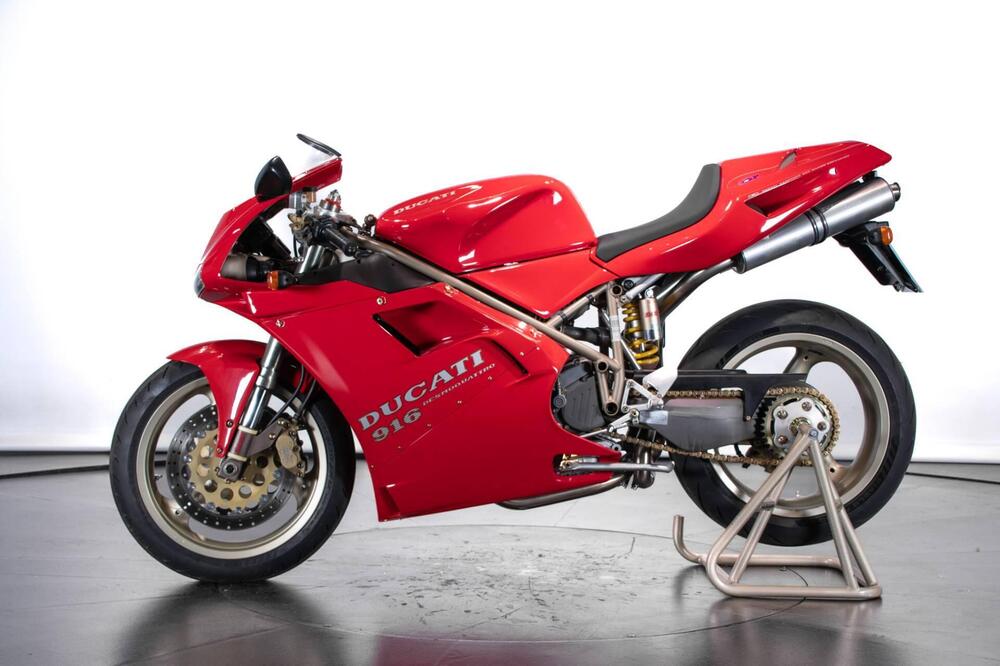 Ducati 916 MONO (2)