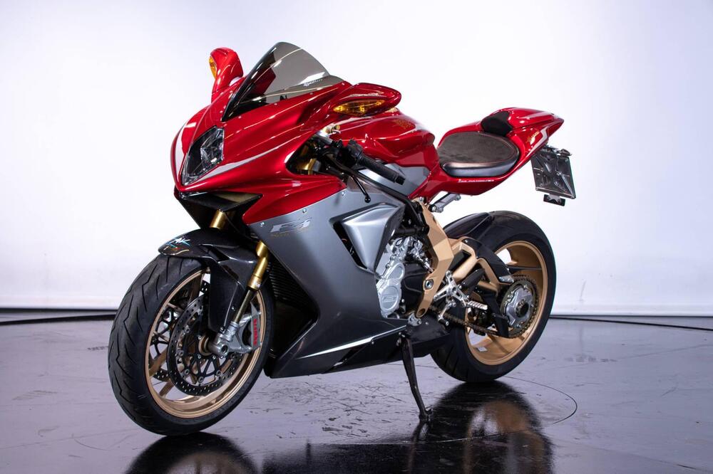 MV Agusta F3 675 Oro (2011) (2)