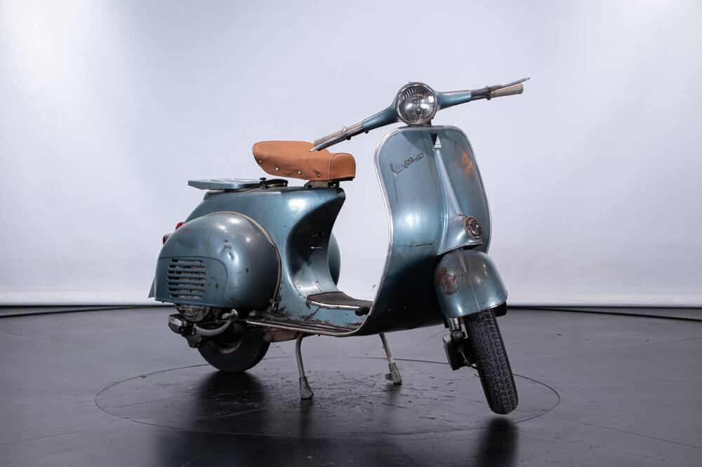 Piaggio VESPA 150 VBB1T (2)