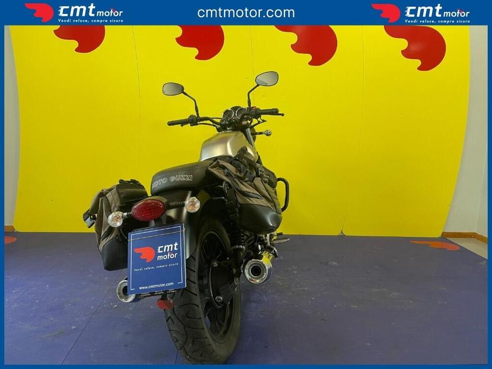 Moto Guzzi V7 II Stone (2015 - 17) (4)