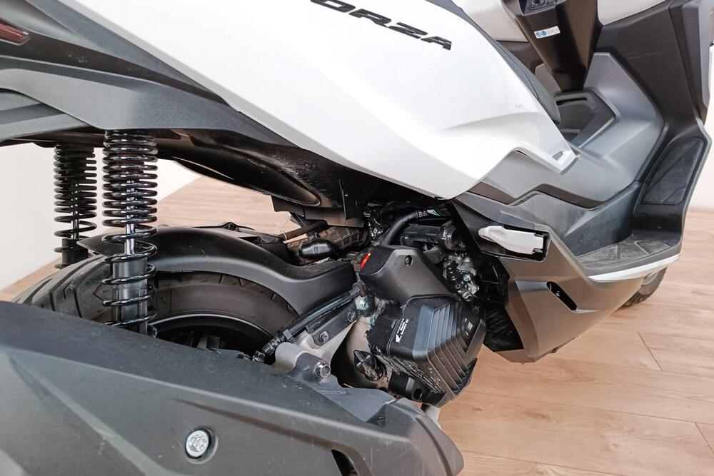 Honda Forza 125 ABS (2015 - 16) (4)