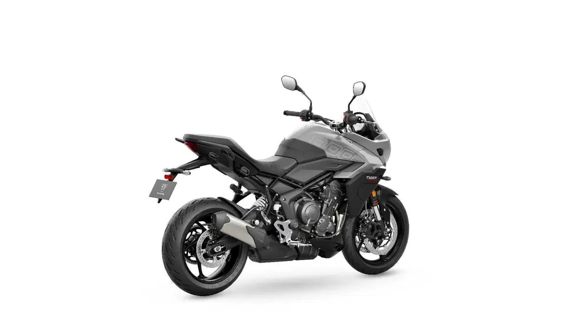 Nuova Triumph Tiger 800: nuovo motore, dotazione top. Ecco quanto costa e quando sarà in vendita (10)