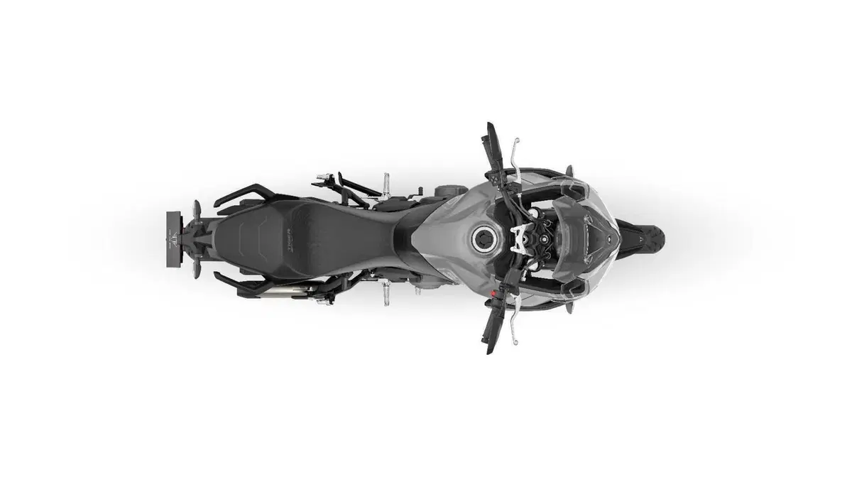 Nuova Triumph Tiger 800: nuovo motore, dotazione top. Ecco quanto costa e quando sarà in vendita (11)