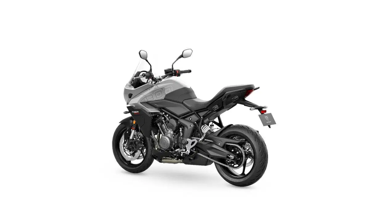 Nuova Triumph Tiger 800: nuovo motore, dotazione top. Ecco quanto costa e quando sarà in vendita (12)