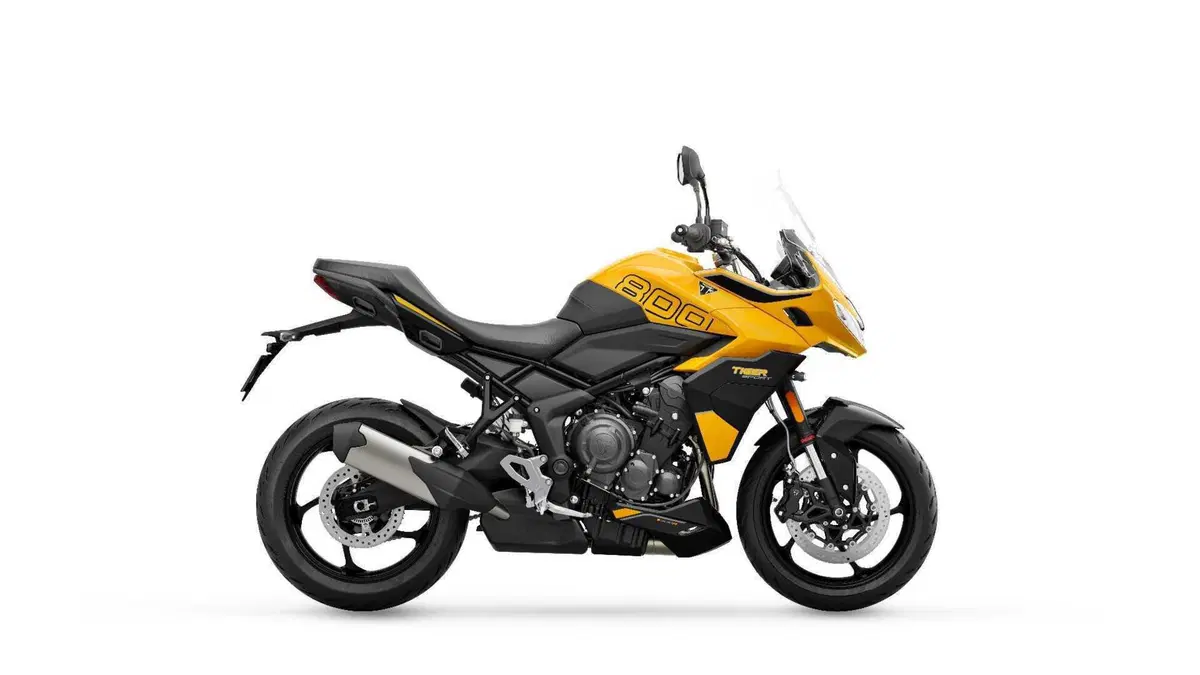 Nuova Triumph Tiger 800: nuovo motore, dotazione top. Ecco quanto costa e quando sarà in vendita (22)