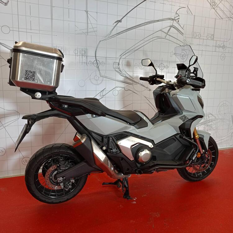 Honda X-ADV 750 DCT (2021 - 24) (2)