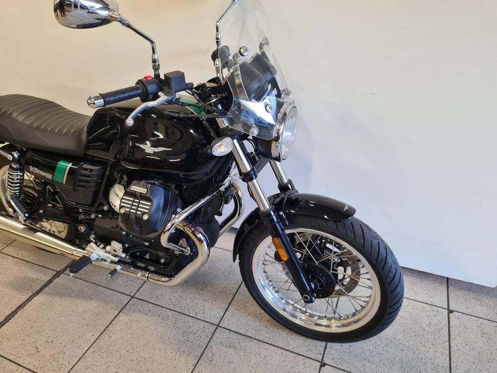 Moto Guzzi V7 III Special (2017 - 20) (4)