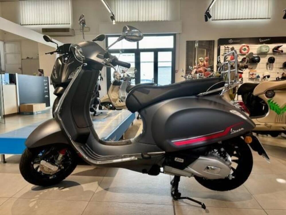 Vespa Sprint 150 Sport (2023 - 24) (2)