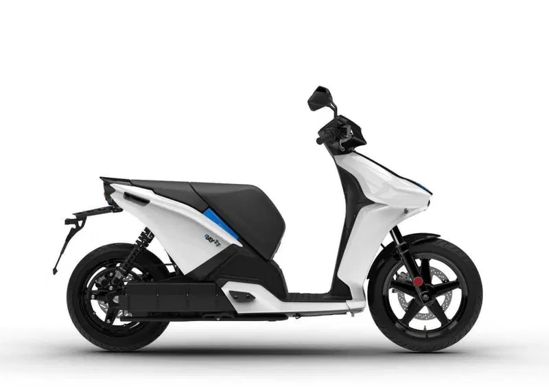 Rieju Ray 7.7 Ray 7.7 1,8 kw (2024 - 26) (2)
