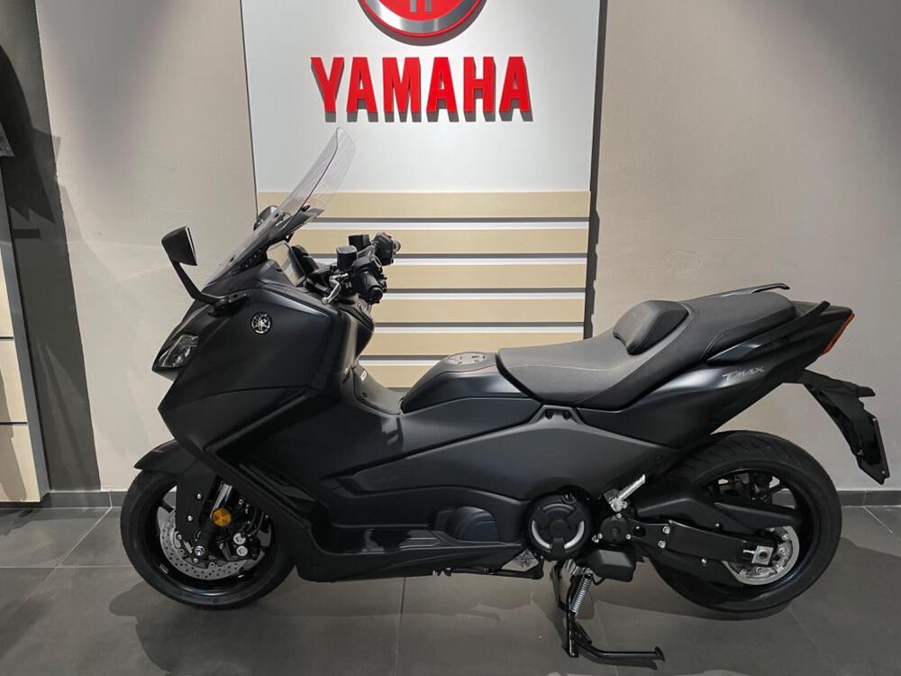 Yamaha T-Max 560 (2022 - 24) (2)