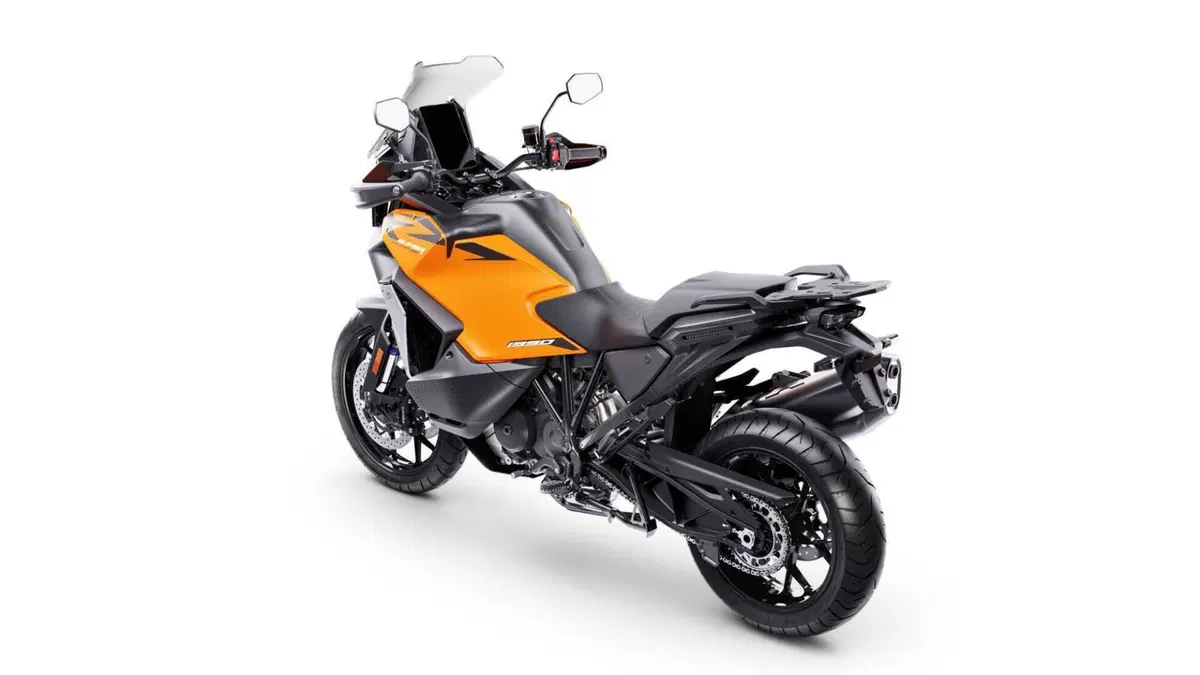KTM 1390 Super Adventure 1390 Super Adventure S EVO (2026) (4)