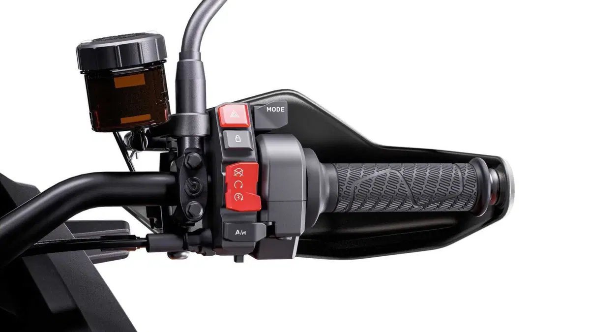 KTM 1390 Super Adventure 1390 Super Adventure S EVO (2026) (16)