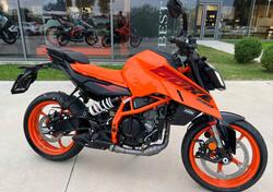 KTM 390 Duke (2024) usata