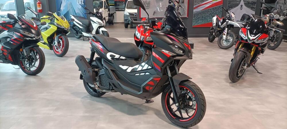 Aprilia SR 125 GT Replica (2024) (2)