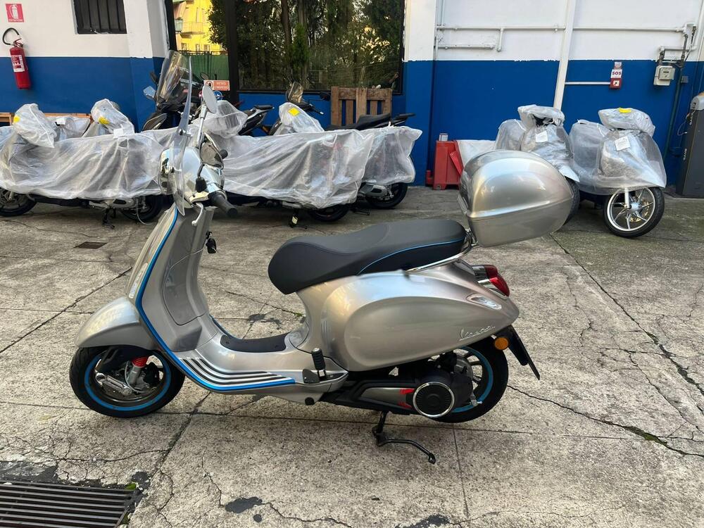 Vespa Vespa Elettrica 70 (2020 - 24) (2)