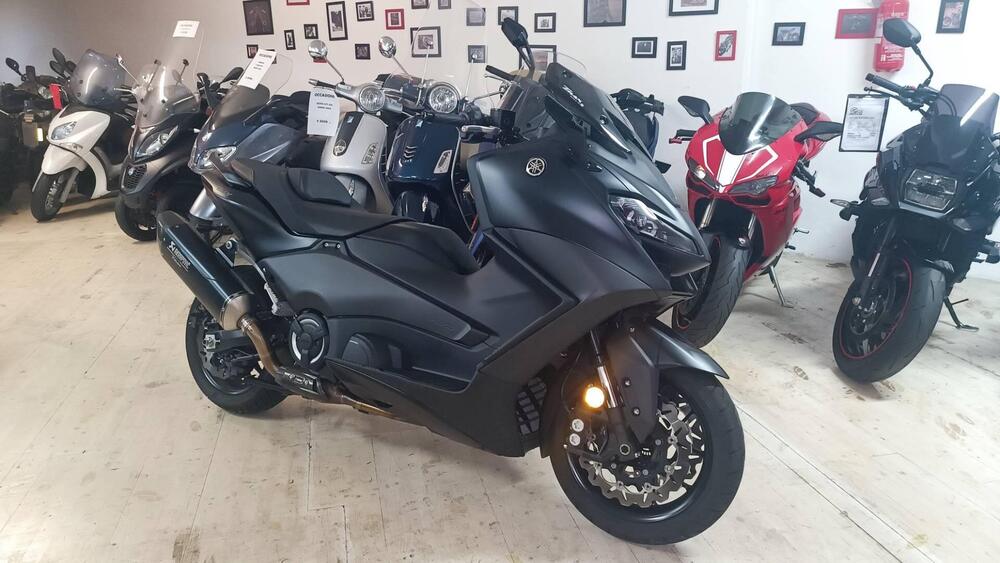 Yamaha T-Max 560 (2022 - 24) (2)