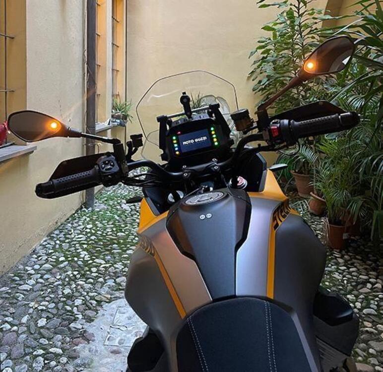 Moto Guzzi Stelvio PFF (2024) (5)