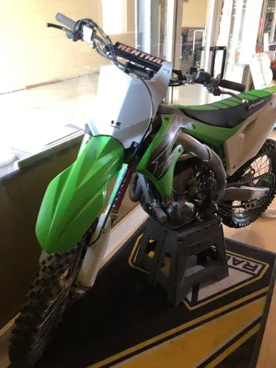 Kawasaki KX 450 F (2019) usata