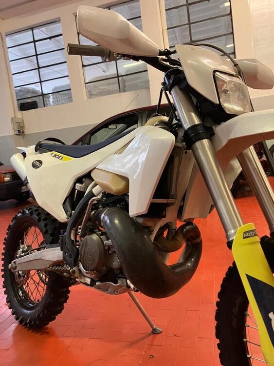 Husqvarna TE 300i (2018) (3)