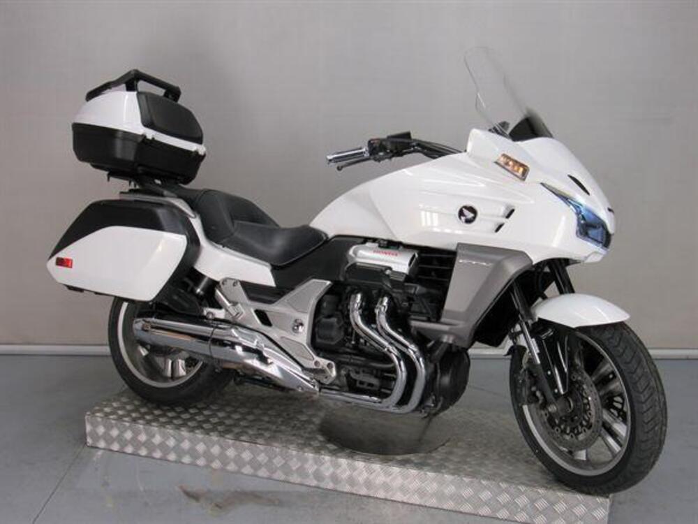 Honda CTX 1300 ABS (2014 - 16) (2)