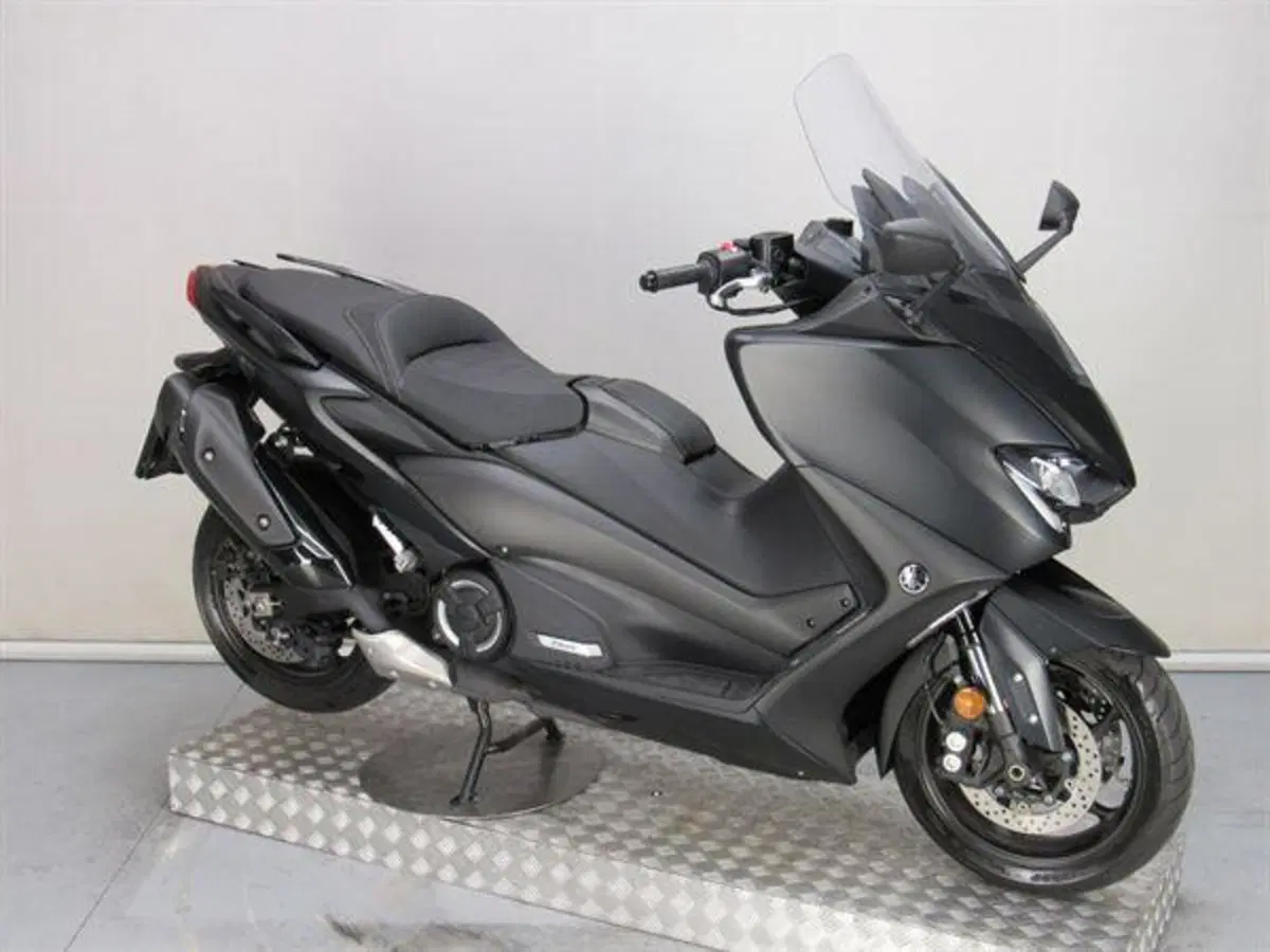 Yamaha T-Max 560 (2020 - 21) (3)
