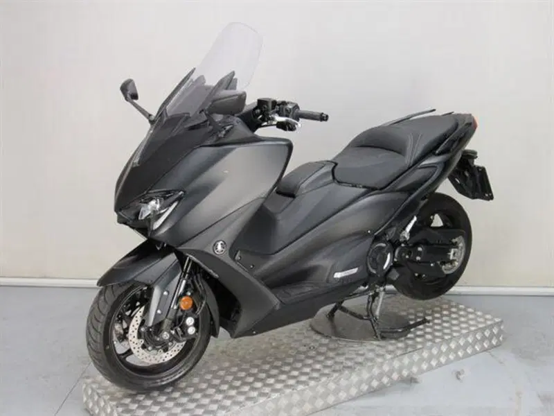 Yamaha T-Max 560 (2020 - 21) (4)