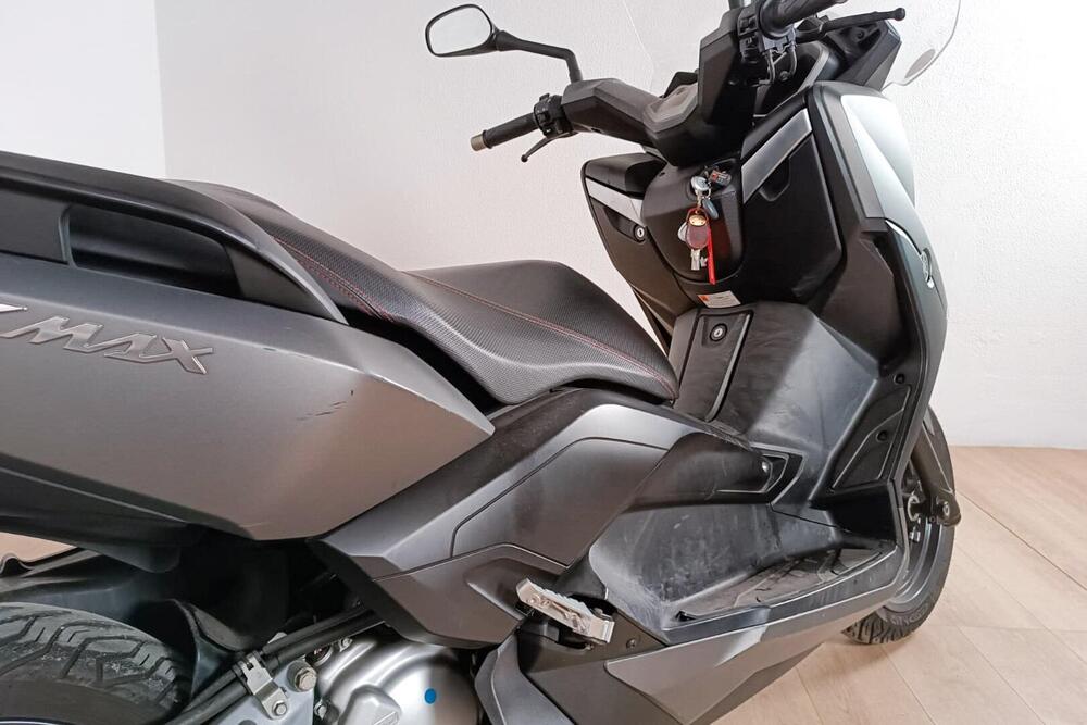 Yamaha X-Max 250 Iron Max ABS (2016) (4)