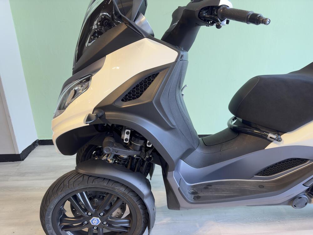 Piaggio MP3 300 ABS Hpe (2021 - 24) (5)