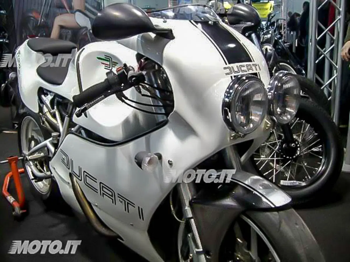 Le Strane di Moto.it: Ducati 900SS (2)