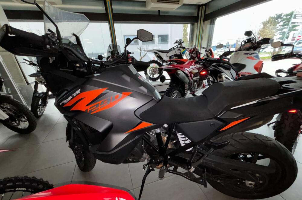 KTM 1290 Super Adventure S (2021) (2)