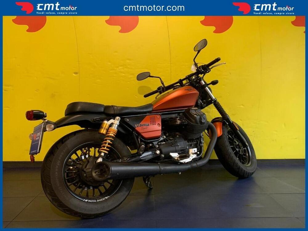 Moto Guzzi V9 Bobber (2021 - 24) (4)