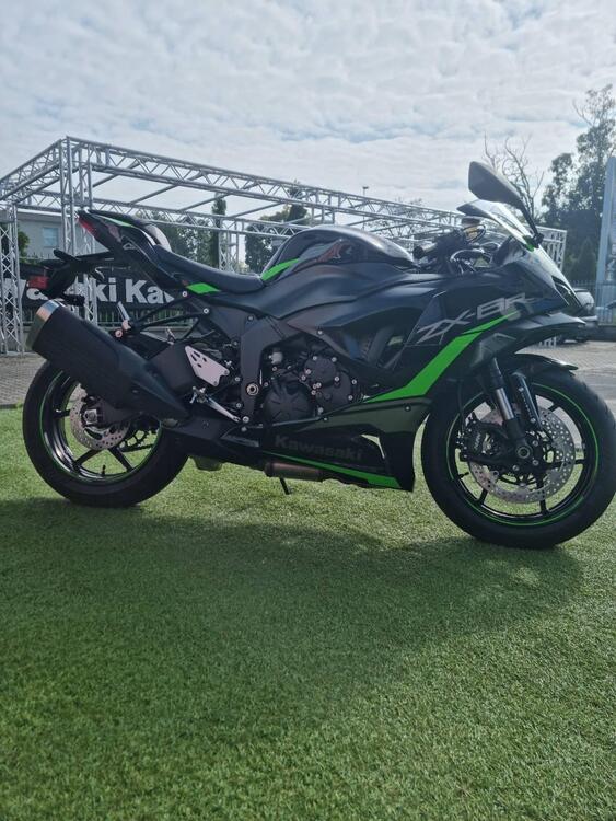 Kawasaki Ninja 636 ZX-6R (2024 - 25) (5)