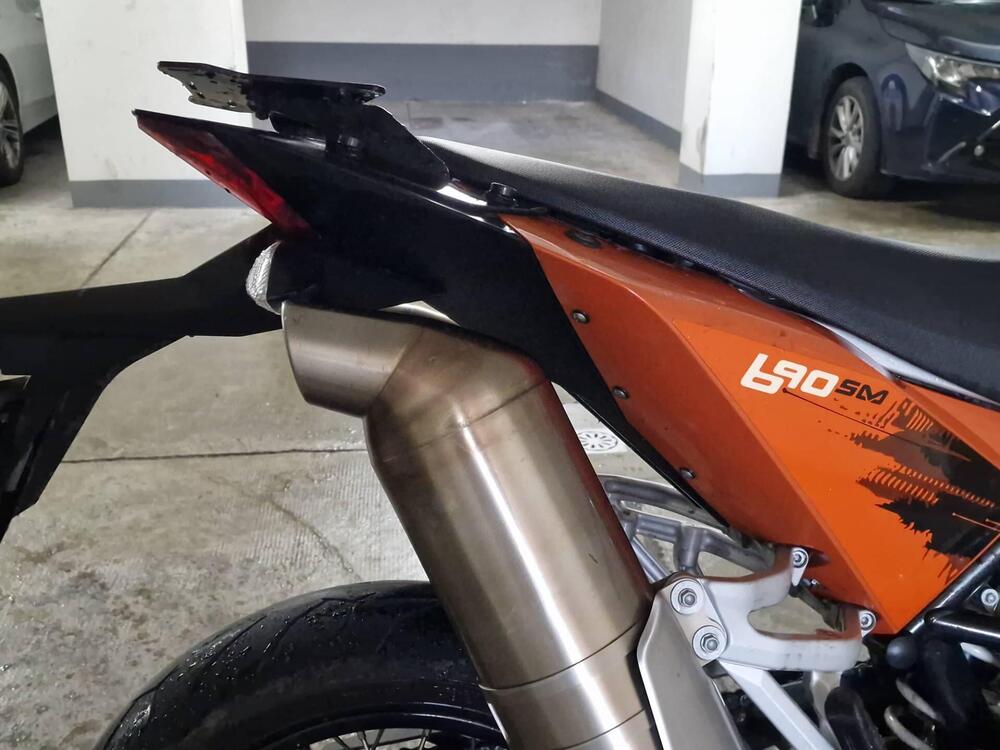 KTM 690 Supermoto (3)