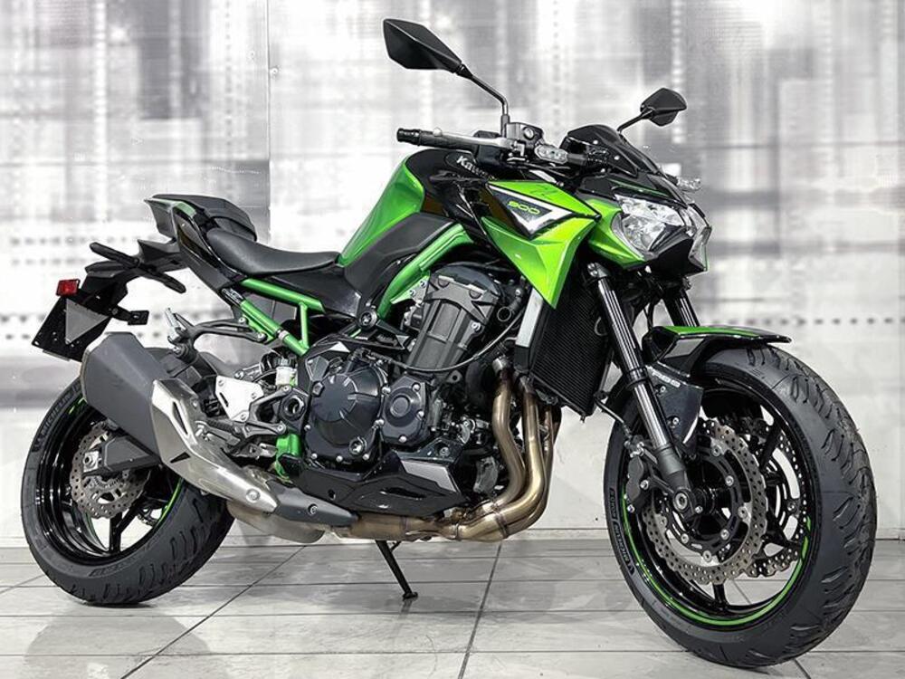 Kawasaki Z 900 (2021 - 24) (2)