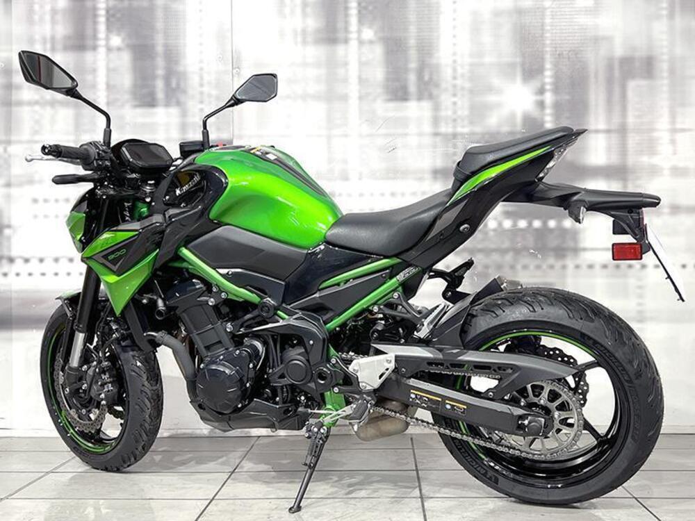 Kawasaki Z 900 (2021 - 24) (3)