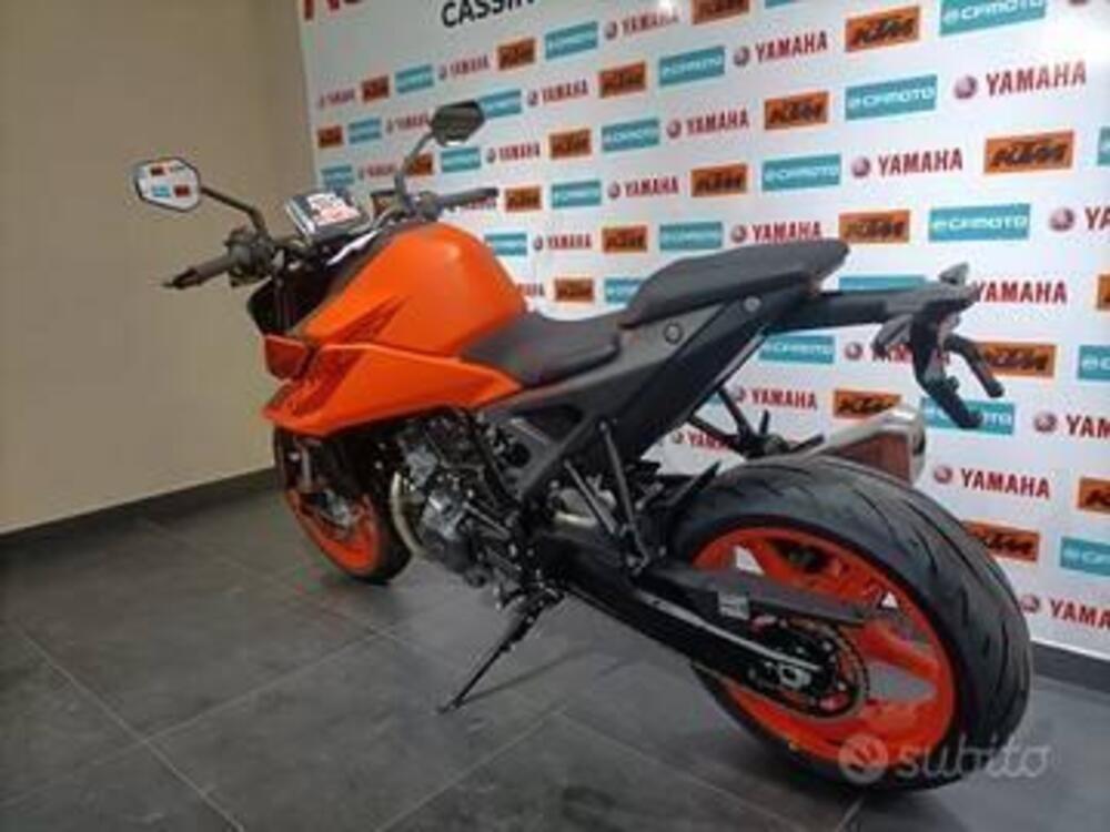 KTM 990 Duke (2024) (4)