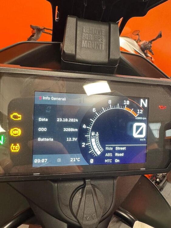 KTM 890 Adventure L (2021) (3)