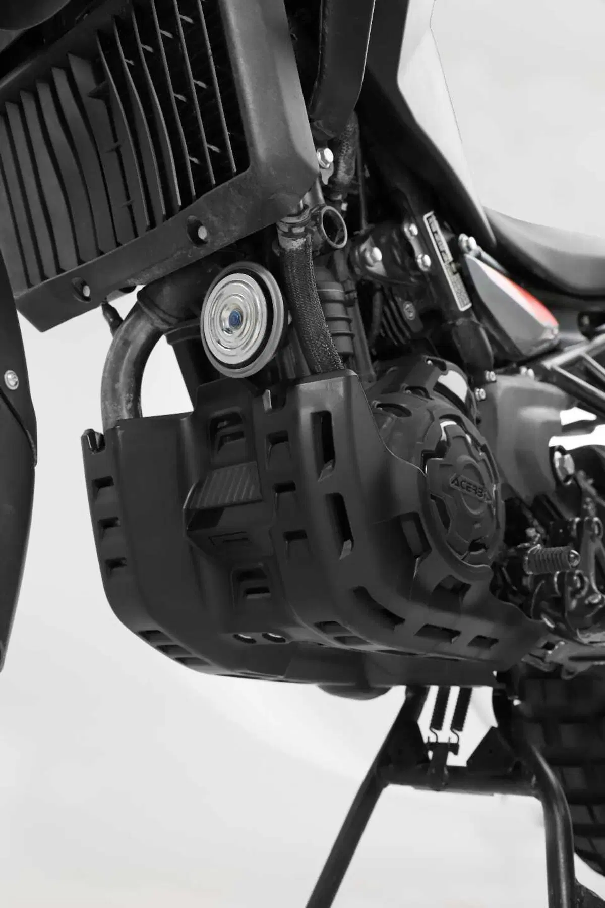 Acerbis presenta i nuovi accessori per la Royal Enfield Himalayan 450 (5)