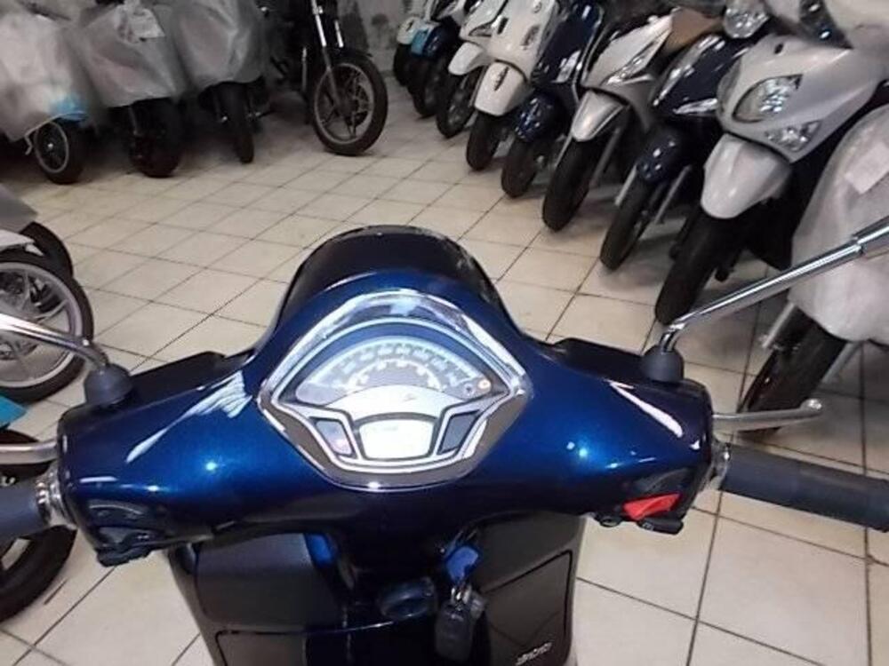 Vespa GTS 300 Hpe (2021 - 22) (3)