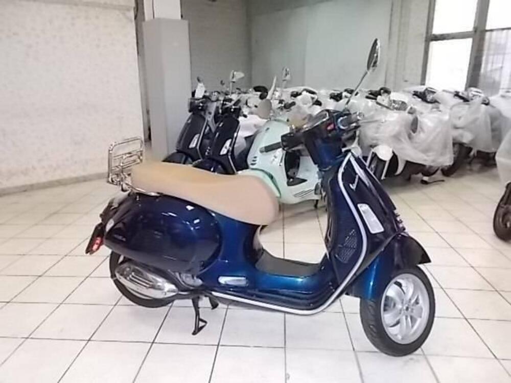 Vespa GTS 300 Hpe (2021 - 22) (5)