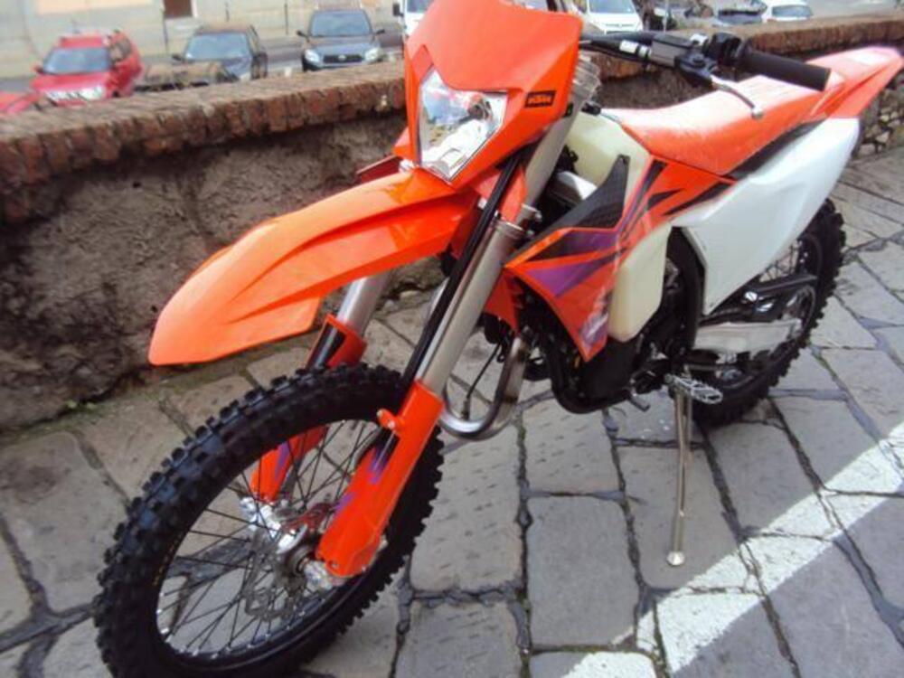 KTM EXC 250 TBI (2024) (2)