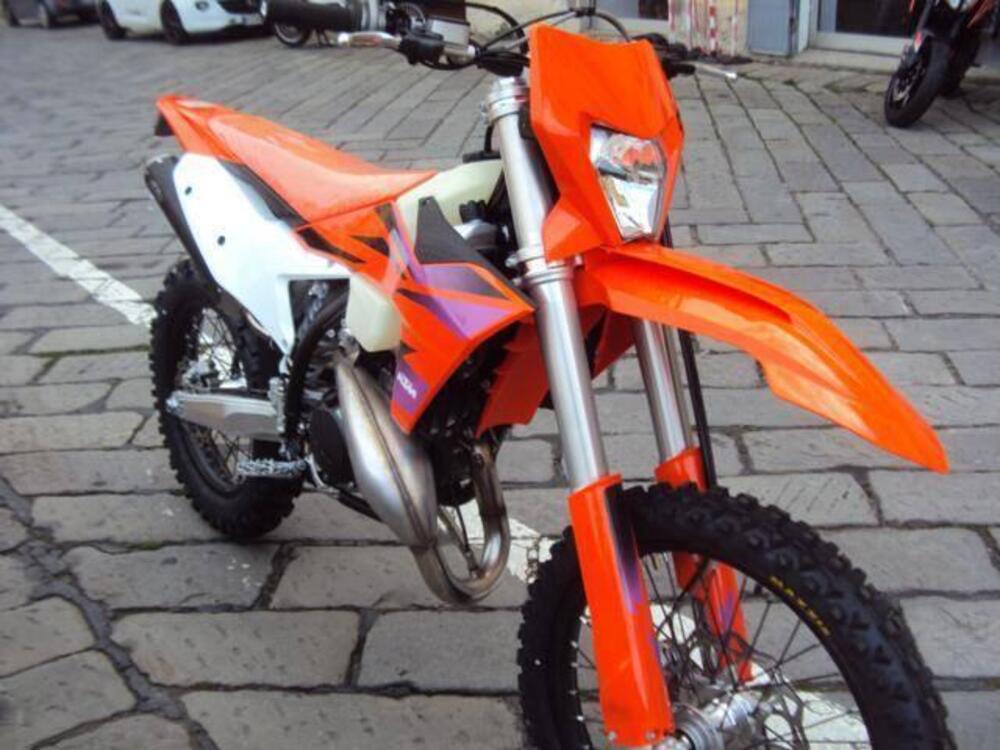 KTM EXC 250 TBI (2024) (3)