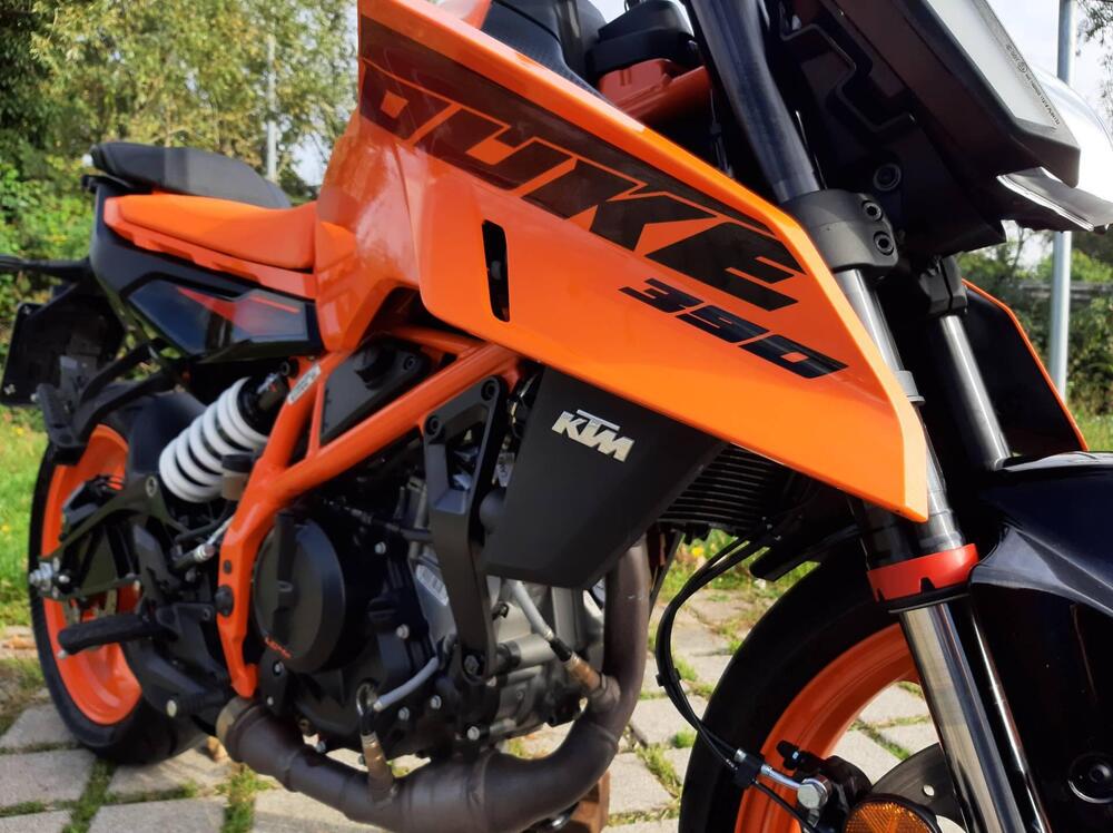 KTM 390 Duke (2024) (4)