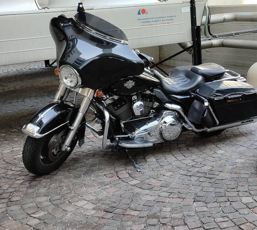 Harley-Davidson 1584 Street Glide (2008 - 10) - FLHX (5)