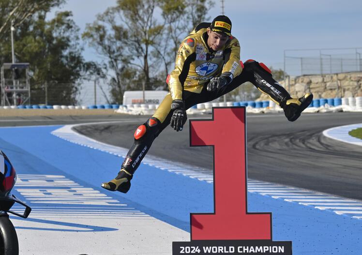 DopoGP SBK. A Jerez Toprak campione davanti a un grande Bulega [VIDEO]