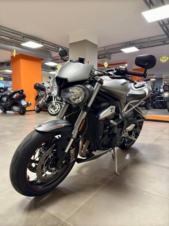 Triumph Street Triple RS (2017 - 19) (3)