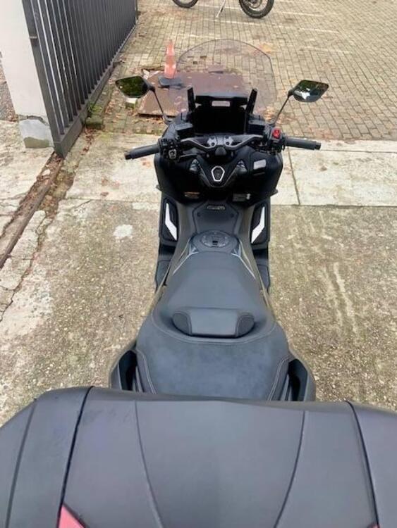 Yamaha T-Max 560 Tech Max (2022 - 24) (4)