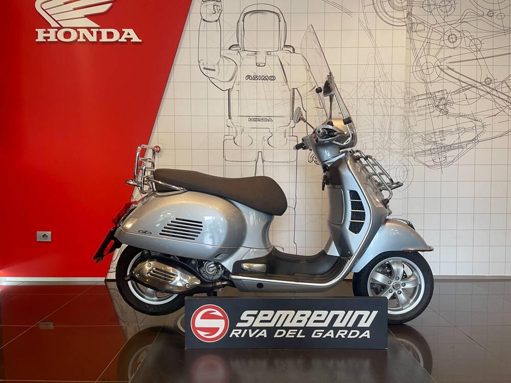 Vespa GTS 300 Hpe (2021 - 22)